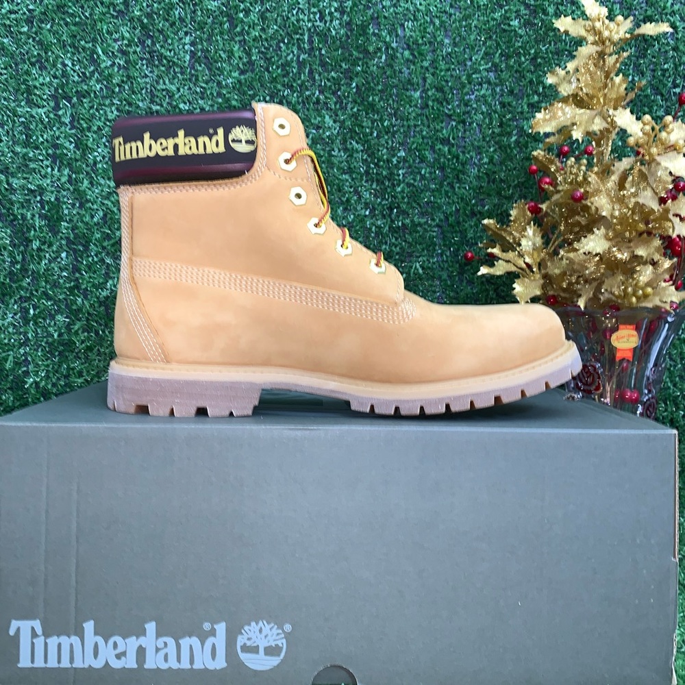 Timberland Women's Premium 6-Inch Logo Collar Boot - Picture 2 of 14